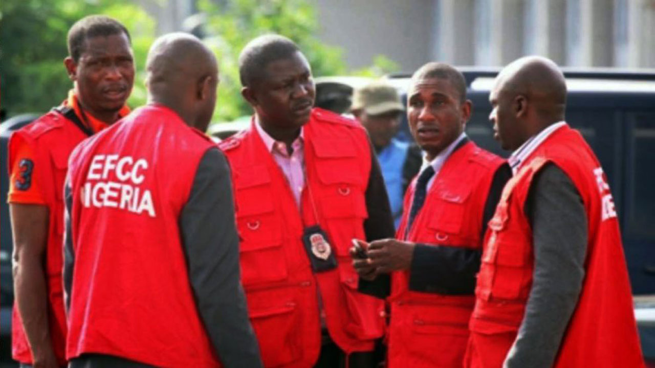 EFCC officials