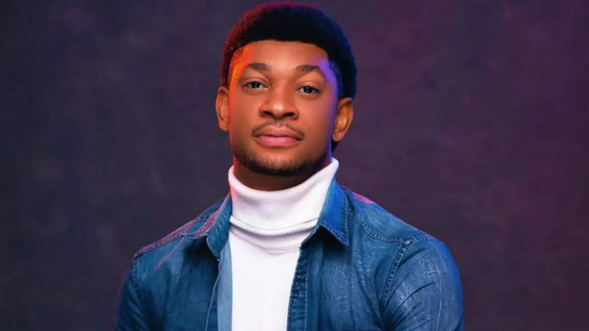 Gospel Singer Steve Crown Announces Engagement