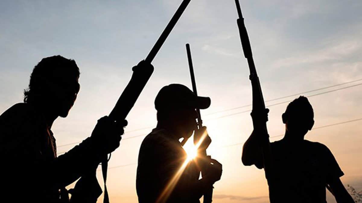 Tension as Unknown Gunmen Kidnap Police Officer On Abuja Highway
