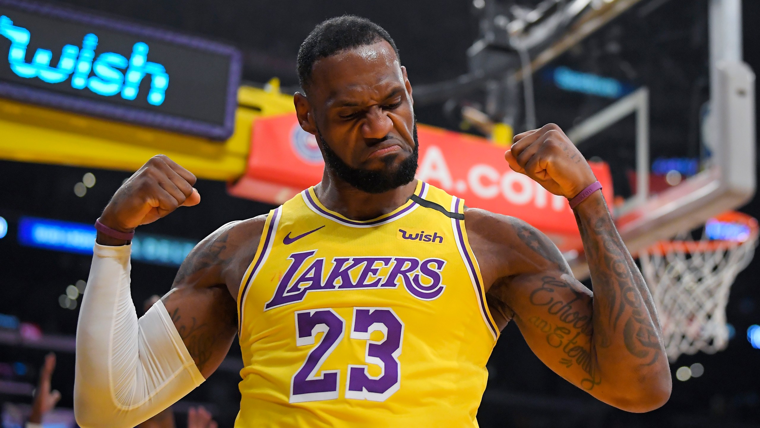 LeBron James Becomes First Player to Reach 50,000 Career Points