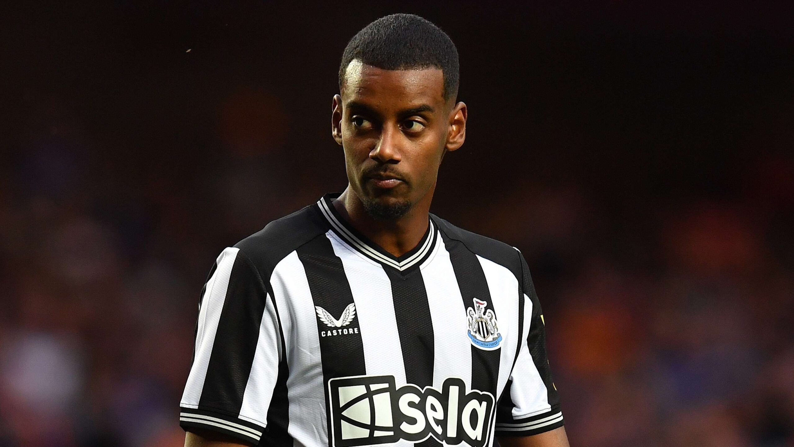 Newcastle Striker Alexander Isak’s Home Burgled, £68k in Valuables Stolen