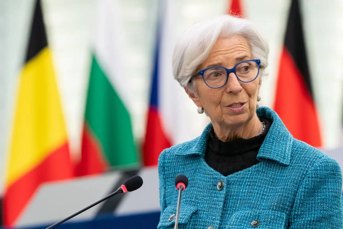 ECB Chief Calls for European Economic Independence Amid Trump's Looming Tariffs