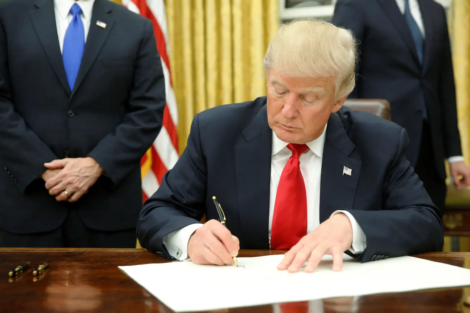 Trump Signs Executive Order