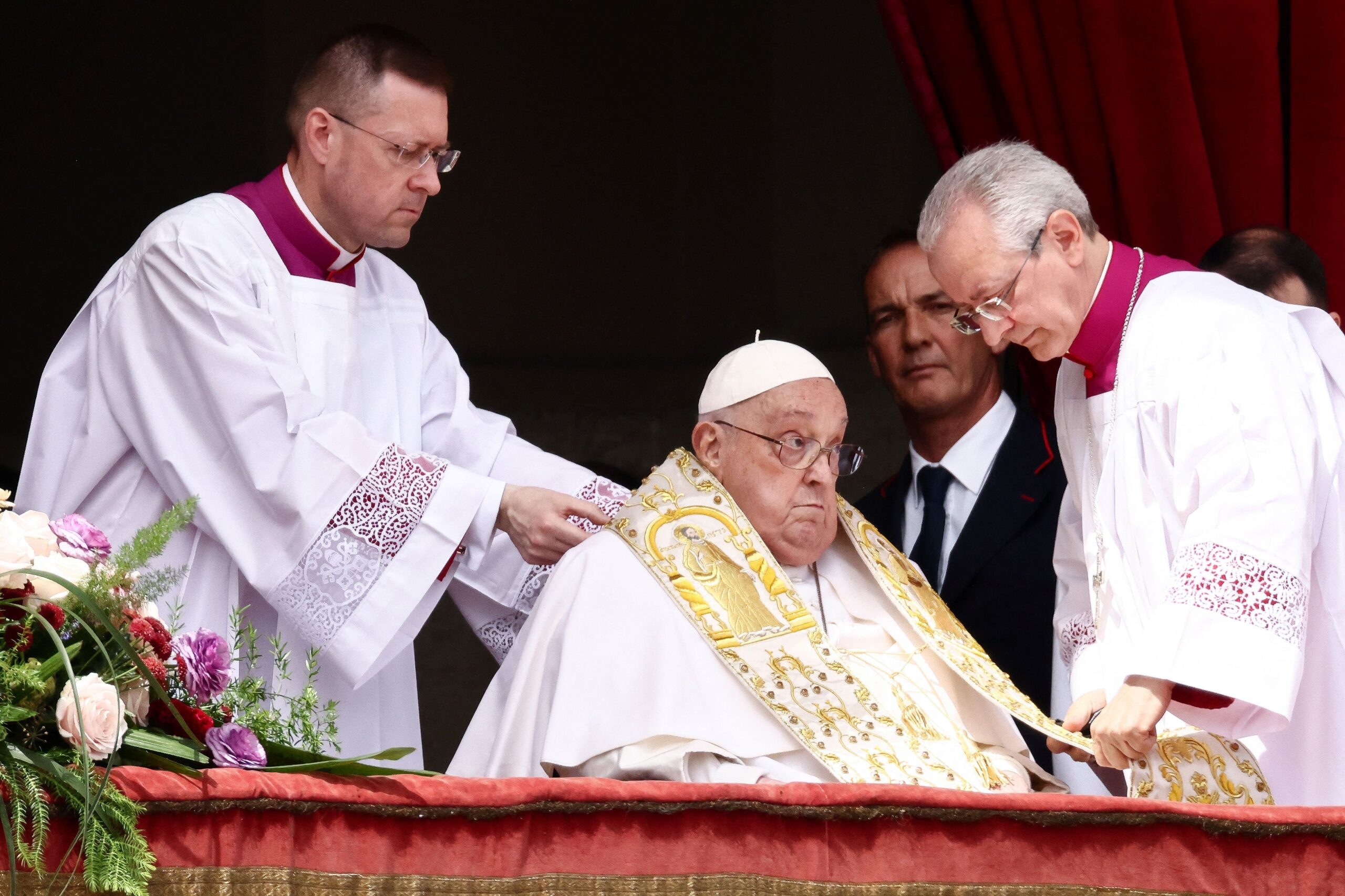 Pope Francis Appears for Easter Address Despite Frail Health