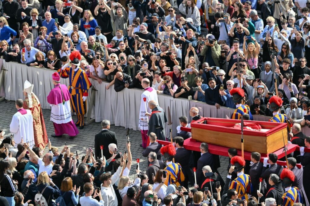 AFP 20250423 43796H9 v2 Preview TopshotVaticanReligionPope