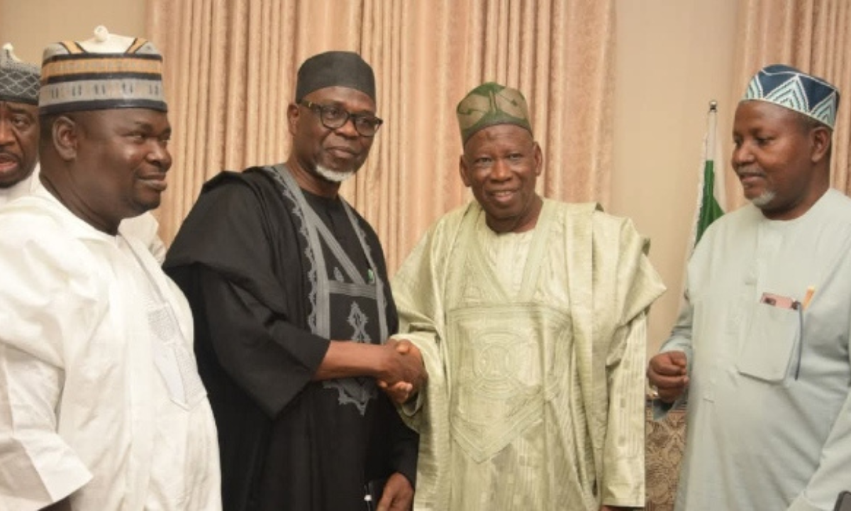 PHOTOS: Ganduje Receives Senator Kawu Sumaila, Other Defectors from NNPP to APC