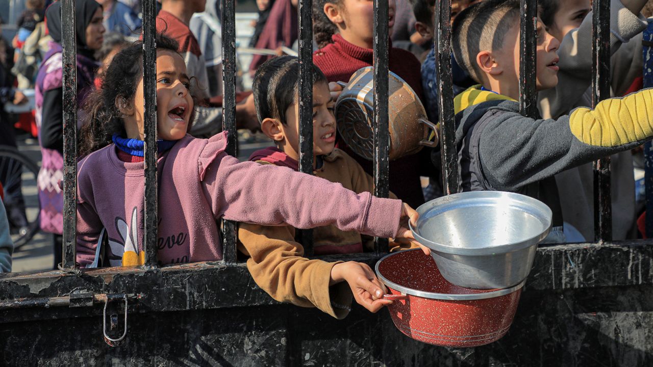 240116133830 02 food relief 123123