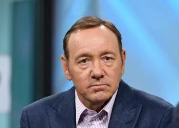 Kevin Spacey Accepts Lifetime Achievement Award Amid Ongoing Controversy