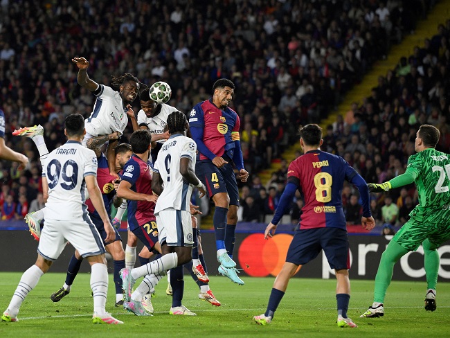 FC Barcelona and Inter Milan FblEurC1BarcelonaInterMilan 7