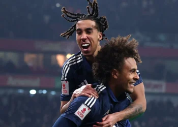 Zirkzee, Yoro