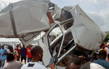 A truck on Karu Bridge, along the expressway linking Nasarawa and the Federal Capital Territory