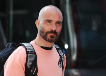 Enzo Maresca Confident Chelsea Can Close the Gap on Liverpool Next Season