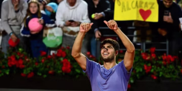 Alcaraz Advances to Italian Open Last 16