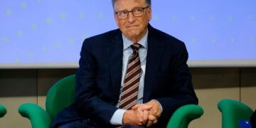 Bill Gates Champions AI as a Game-Changer for Health, Education, and Agriculture.