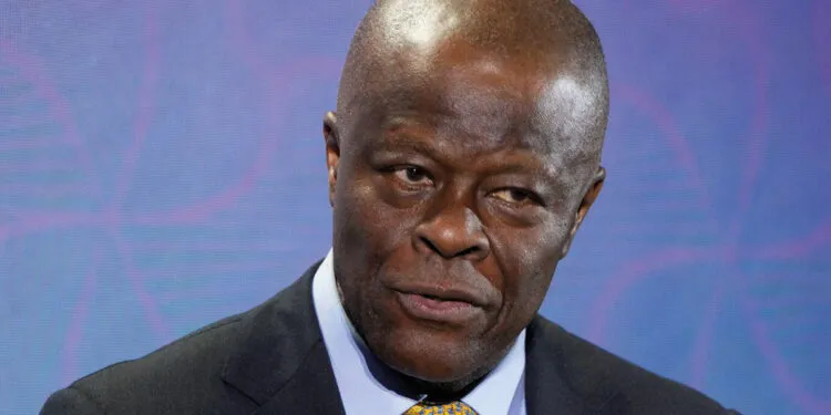 MINISTER