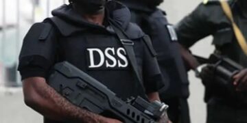 DSS Arrests Doctor Accused of Supplying Drugs to Kidnappers Amid Rising Insecurity in Kwara DSS Officers
