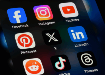 India Restricts Access To Social Media For Pakistani Celebrities
