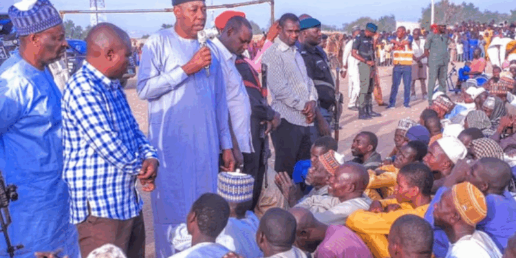 Zulum speaking to displaced families
