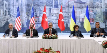 Direct Ukraine-Russia Peace Talks Resume Amid Low Hopes for Resolution Direct Ukraine-Russia Peace Talks