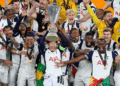 Photo of Tottenham players celebrating their Europa League win