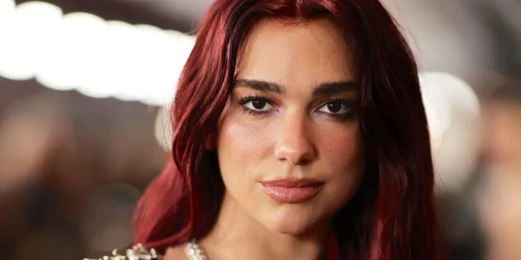 DUA LIPA