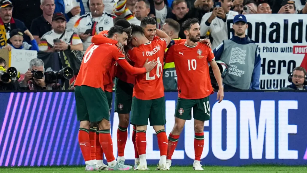cristiano ronaldo celebrates 25 06 g 1200