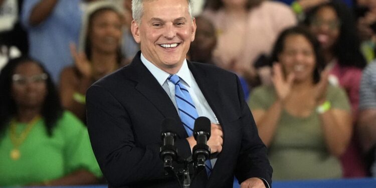 Photo of US Governor Josh Stein