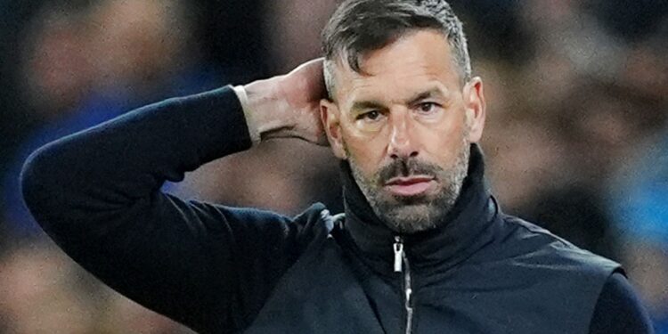 Photo of Manager Van Nistelrooy