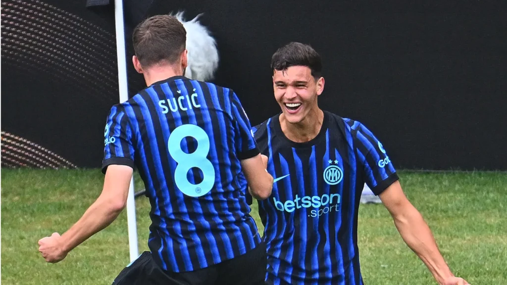 valentin carboni celebrates 25 06 g 1200