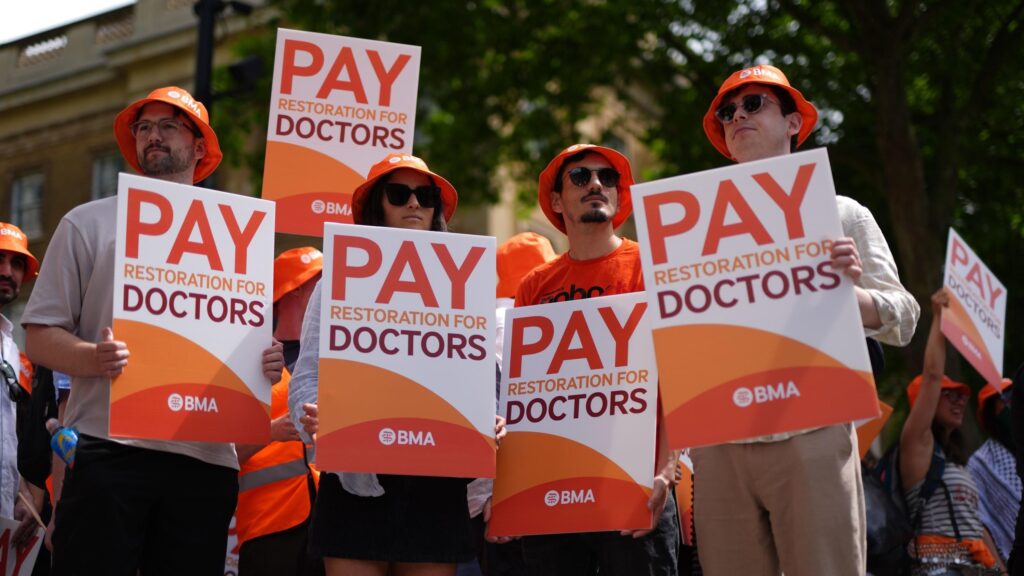 UK Junior Doctors Begin Five-Day Strike