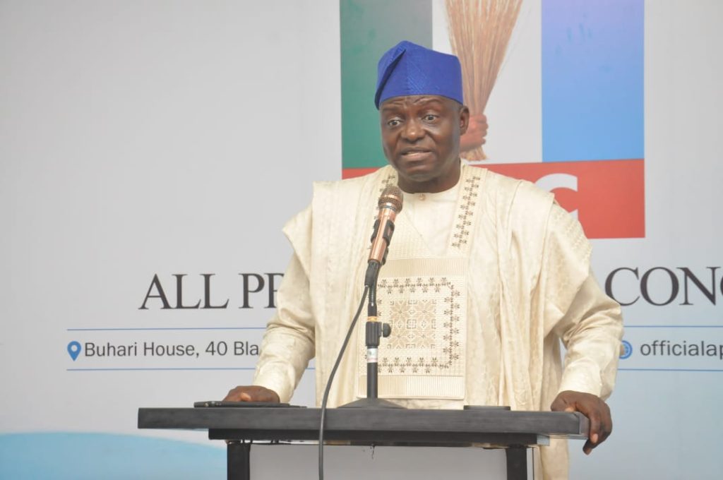 Photo of Nentawe Yilwatda seating