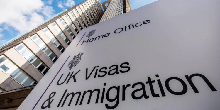 uk visa immigration sign