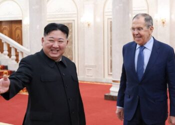 Photo of Kim Jong Un and Russian Foreign Minister Sergei Lavrov