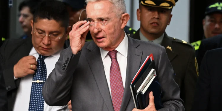 Photo of Alvaro Uribe