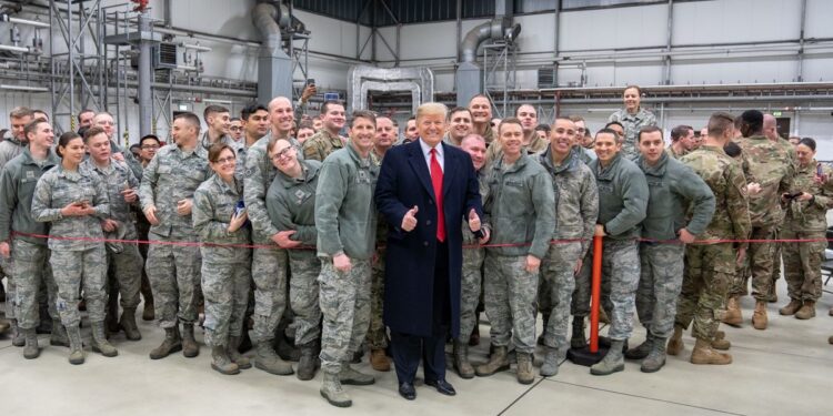 Trump Deploys Troops in Washington Amid ‘Crime Emergency’ Claims Photo of Trump With Troops