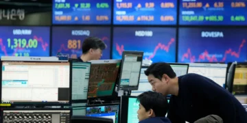 Asian Markets Drop as Trump Unveils New Tariff List Ahead of Deadline MARKETS