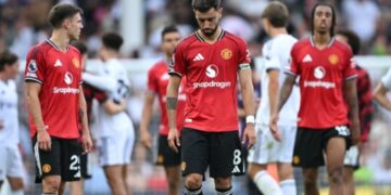 Manchester United’s Struggles Continue as Everton Celebrate New Stadium Win Manchester United players