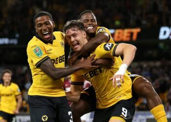 Strand Larsen Double Sinks West Ham