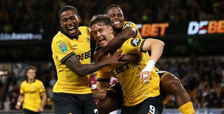 Strand Larsen Double Sinks West Ham