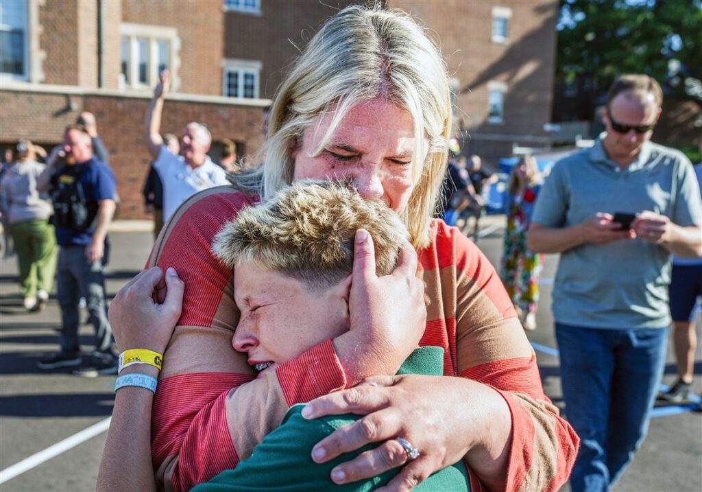 aptopix school shooting minneapolis 1756311841