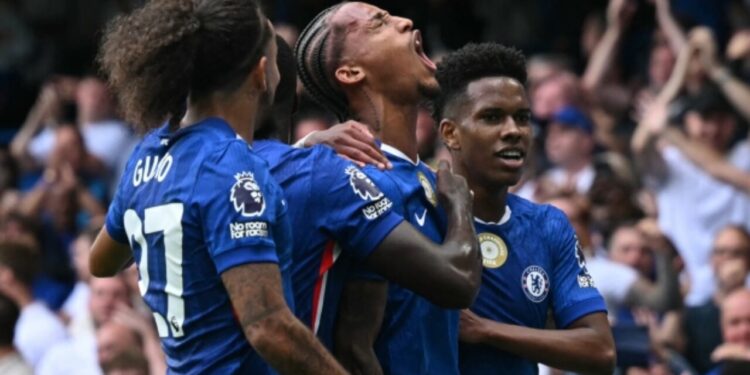 Chelsea players celebrating a goal