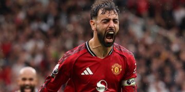 Bruno Fernandes’ Last-Gasp Penalty Saves Under-Fire Amorim as United Beat Burnley Photo of Bruno Fernandes