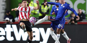 Carvalho’s Late Strike Denies Chelsea Victory in West London Derby Brentford match against Chelsea