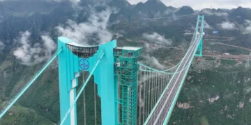World’s Highest Bridge In Guizhou Province