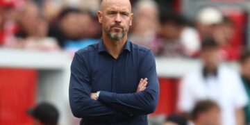 Bayer Leverkusen Sack Erik Ten Hag After Just Two Bundesliga Matches Photo of Erik Ten Hag