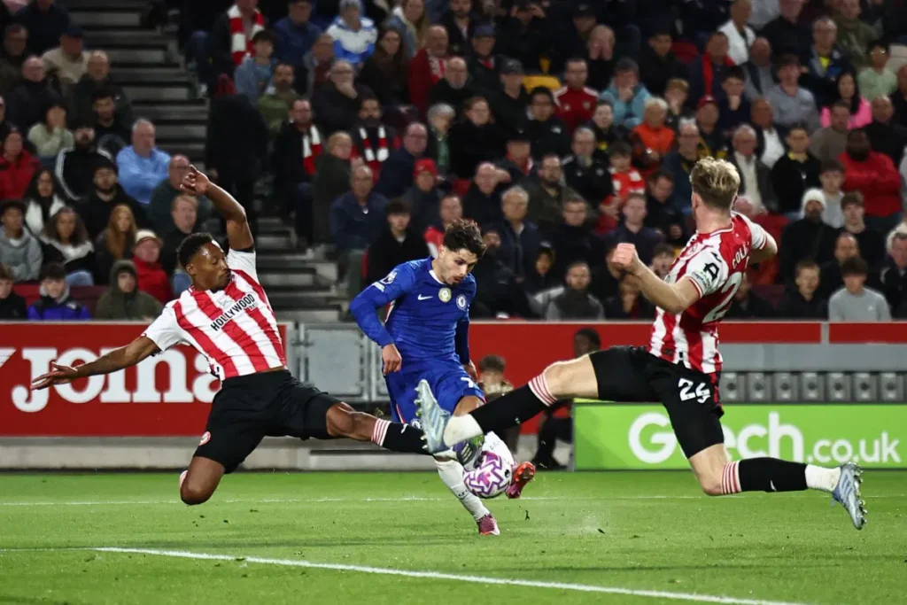 AFP 20250913 74EL7K4 v3 MidRes TopshotFblEngPrBrentfordChelsea