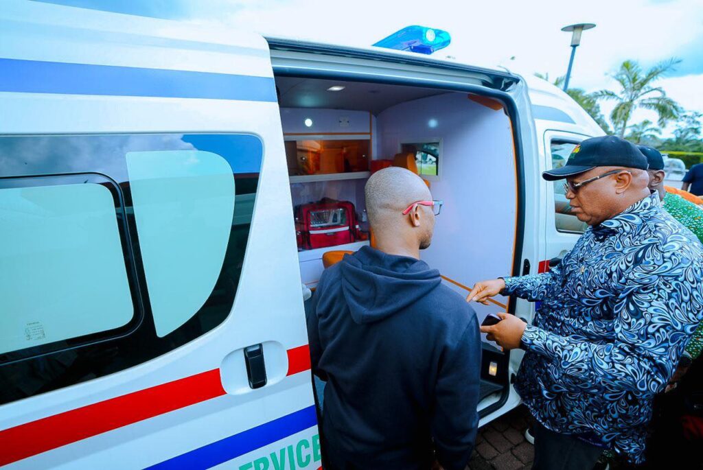 Governor Umo Eno inspecting ambulances newly acquired by Akwa Ibom State Government