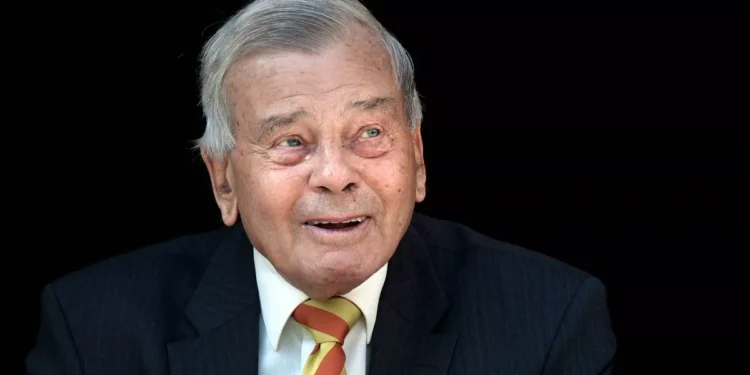 Photo of Cricket Icon Dickie Bird