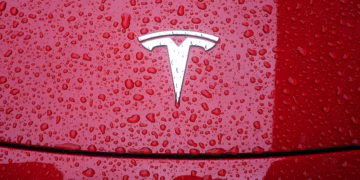 Tesla Market Share Falls Below 40% for First Time Since 2017