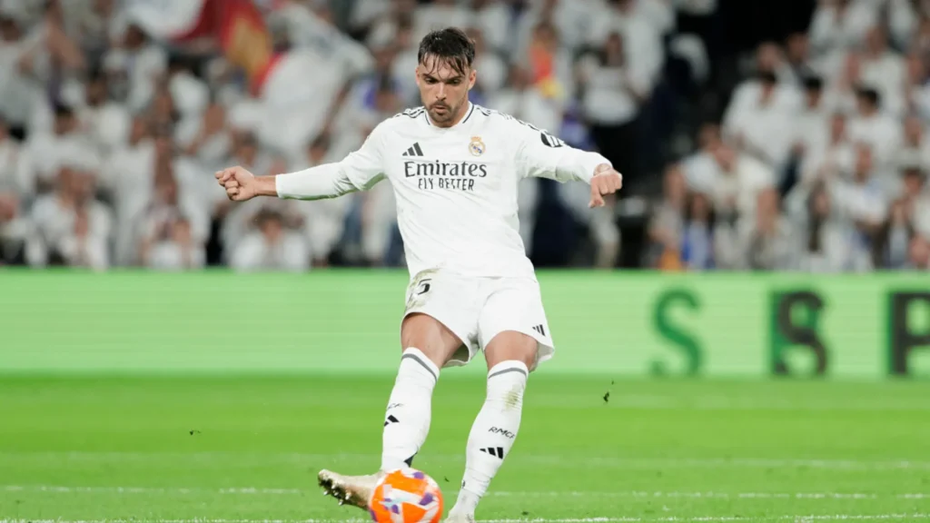 asensio wants freedom 250515g 1200